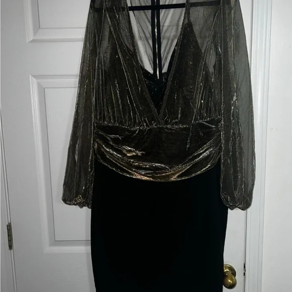 Fashion Nova Dresses Fashion Nova Black And Gold Midi Dress